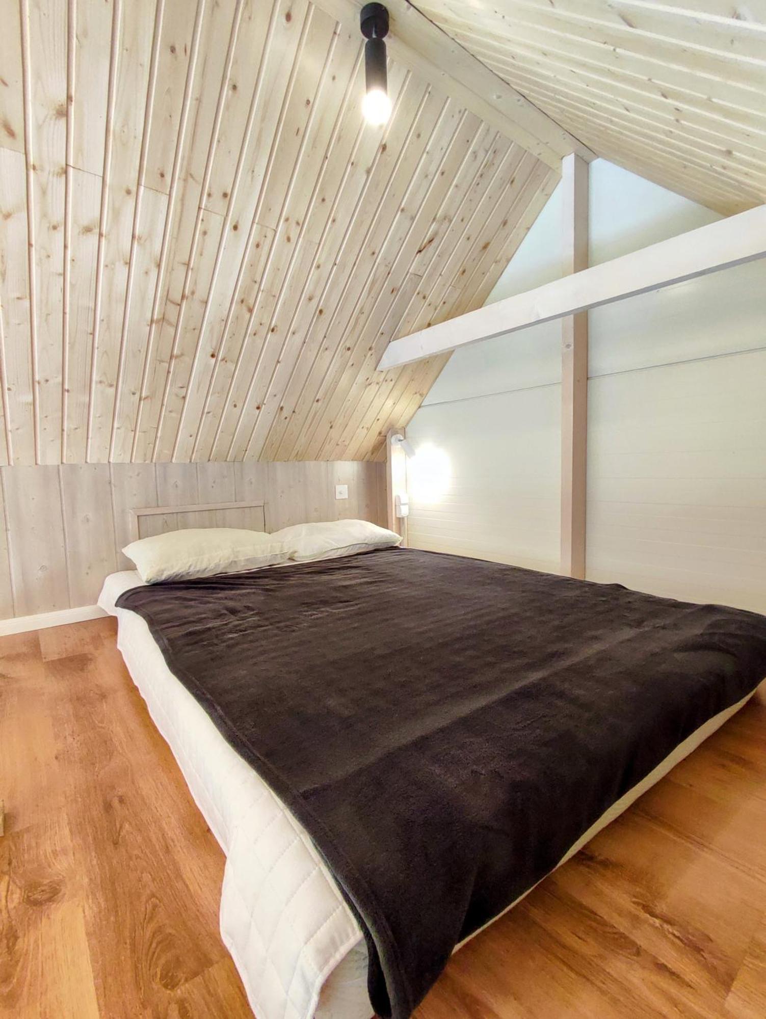 Modern Sauna Cabin In Horse Ranch Liyeplauke Luaran gambar
